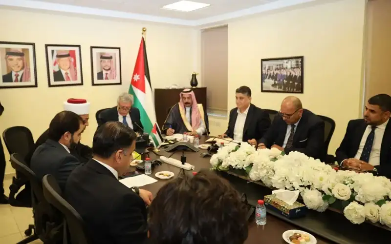 وزير النقل يبحث مطالب شركات النقل