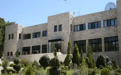 السنيد يكشف عن وجود تعاملات مالية