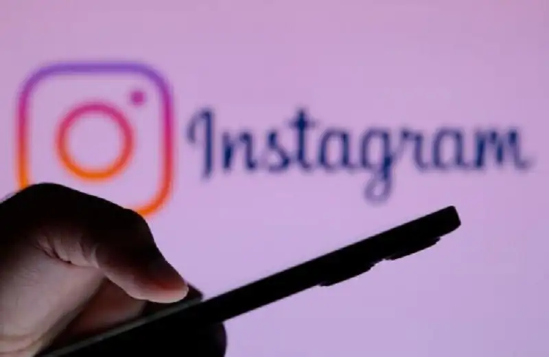 إنستغرام تشدد الرقابة على محتوى المراهقين