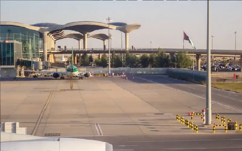 مطار الملكة علياء الدولي يستقبل 834894