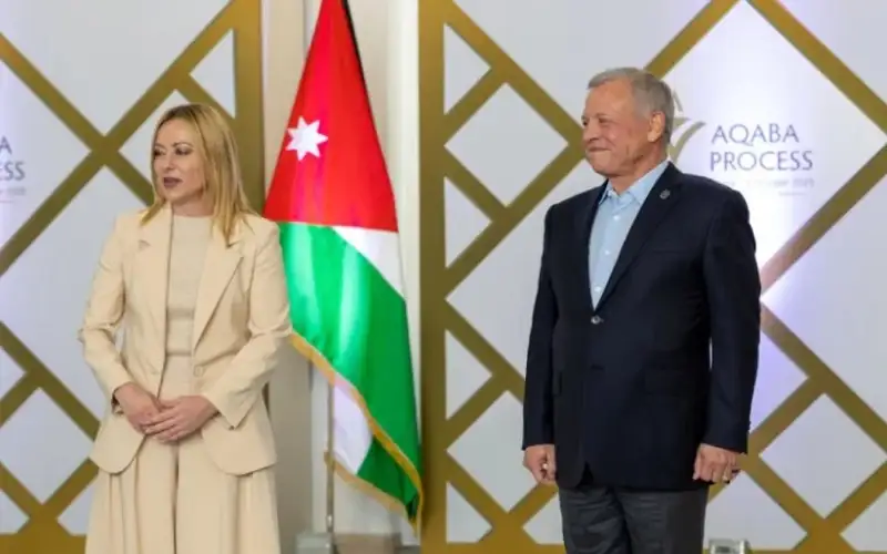 الملك ورئيسة وزراء إيطاليا يترأسان جولة