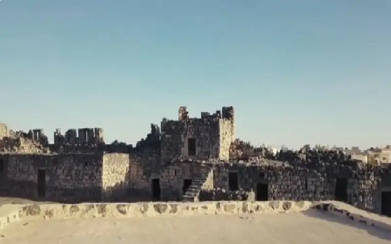 اختيار قرية الأزرق الشمالي ضمن أفضل