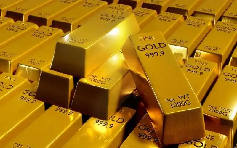 الذهب يقفز إلى أعلى مستوى على