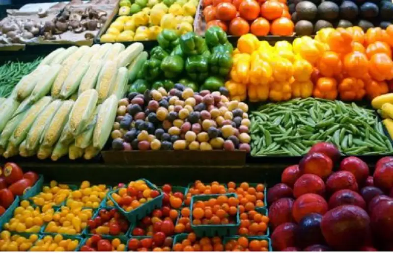 أسعار الخضار والفواكه في السوق المركزي