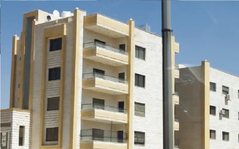 1035 شقة و714 قطعة أرض بيعت