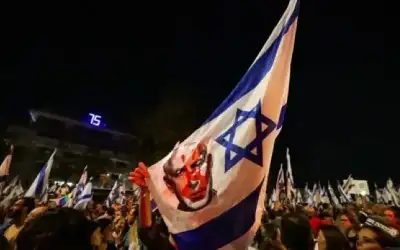 ترمب لنتنياهو: العالم كله ضدك