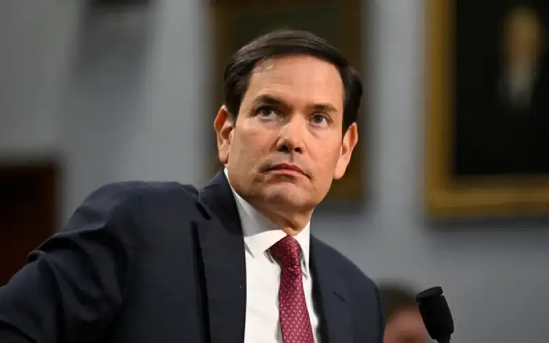 وزير الخارجية الأميركي واثق وإيجابي حيال