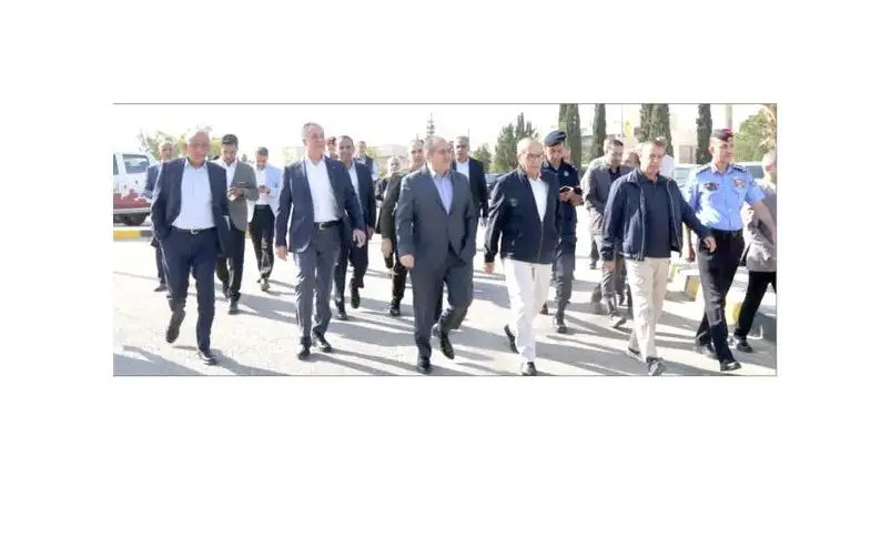 فريق وزاري يتفقد واقع الخدمات في