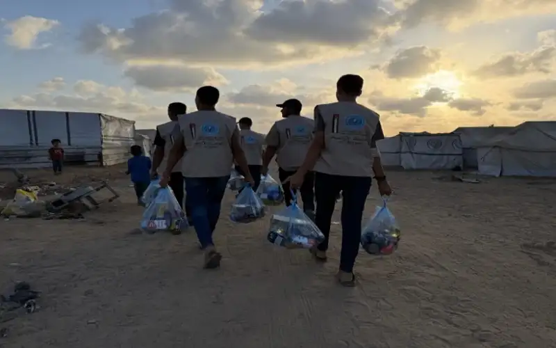 الحملة الأردنية توزع 850 طردا غذائيا