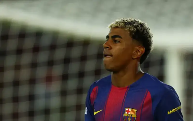 بعد تصريحاته المسيئة .. بيكيه يلمح