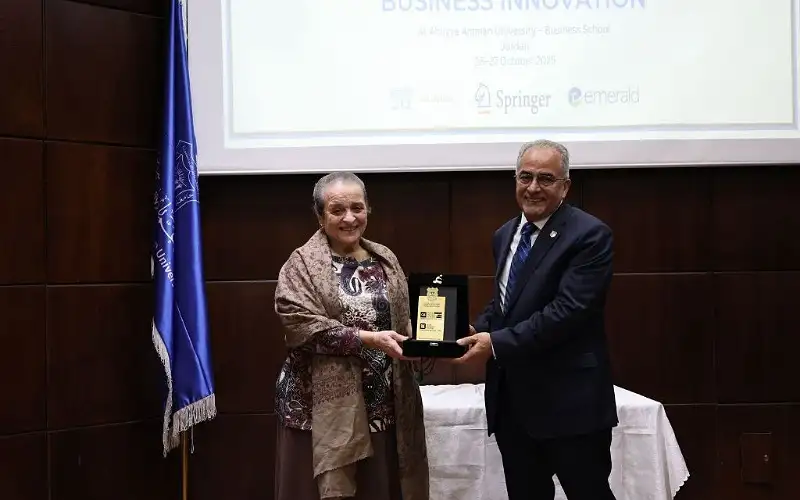 الأميرة عالية بنت الحسين ترعى افتتاح