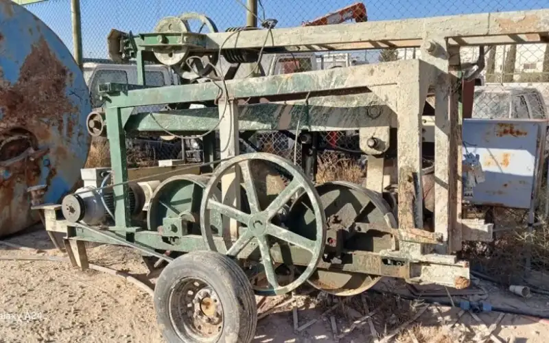 ضبط حفارة بعجلون وردم بئر مخالفة