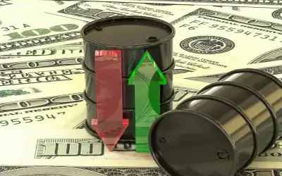 اتفاق أميركي صيني يشعل النفط ويطفئ