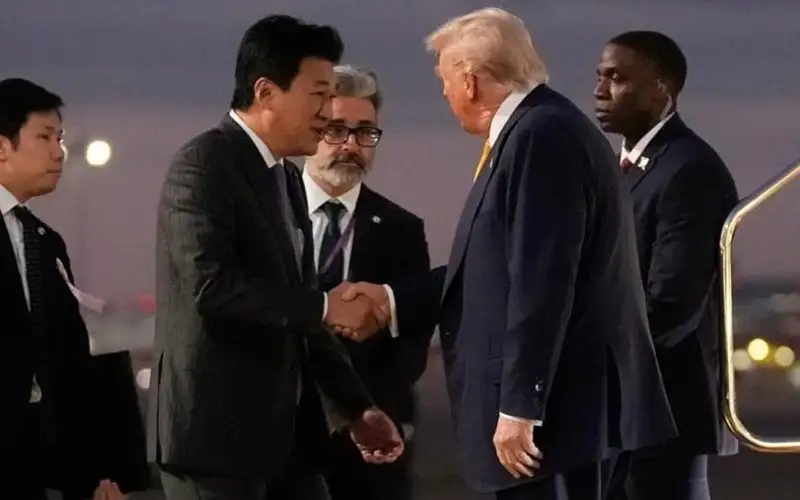 ترامب يحظى باستقبال ملكي في اليابان