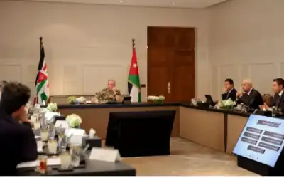 الملك يدعو إلى فتح أسواق جديدة
