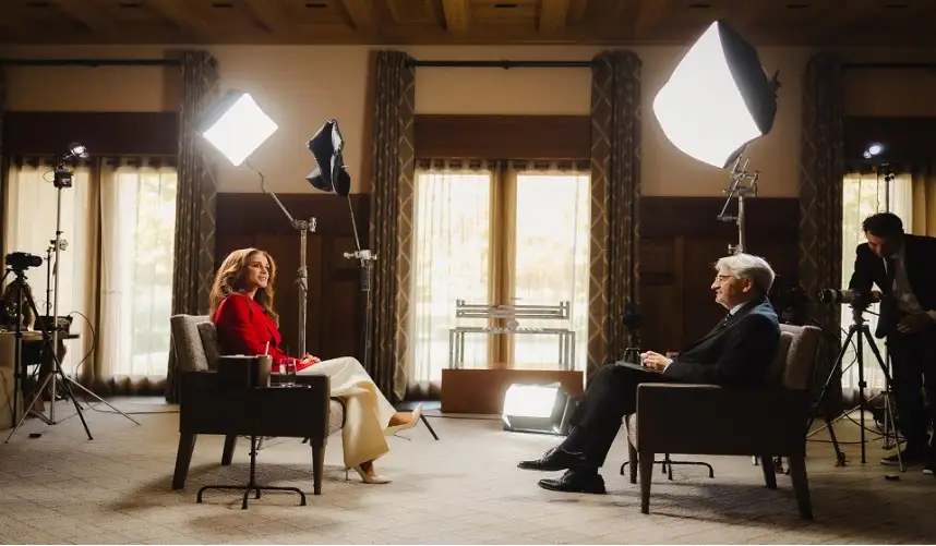 الملكة: ترامب أول رئيس منذ فترة