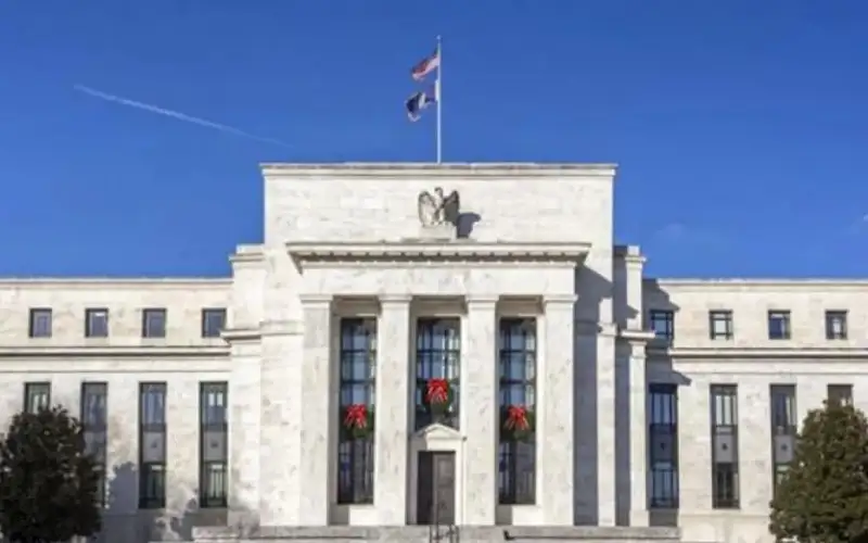 الفيدرالي الأمريكي على أعتاب خفض جديد