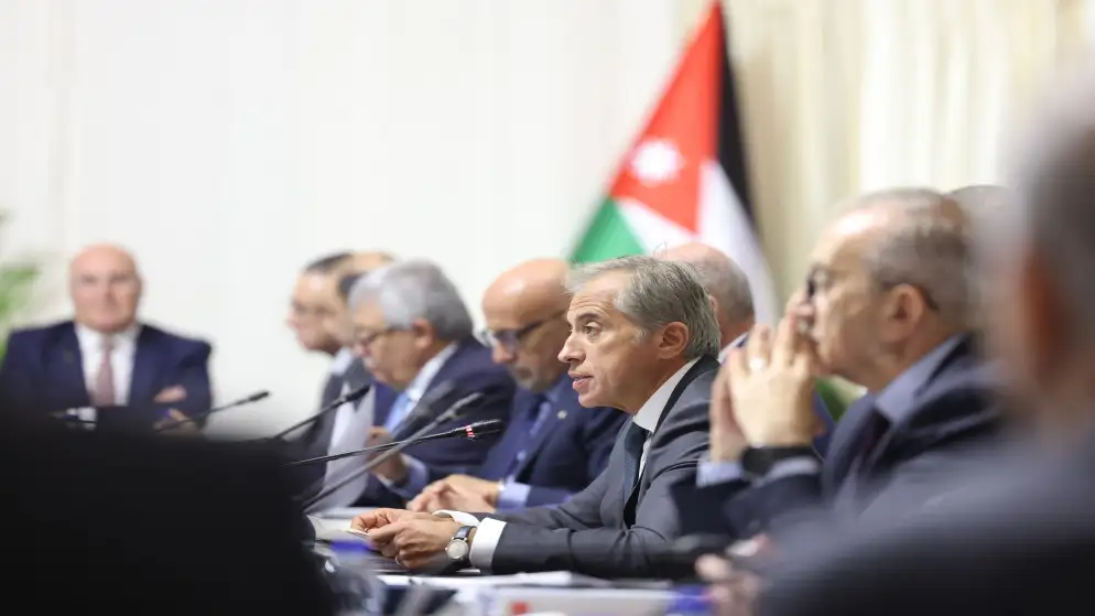 بعد عام على تشكيلها.. حكومة حسان