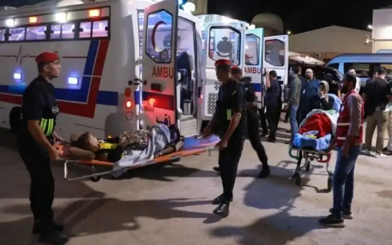 الجيش الأردني يقوم بإجلاء 20 مريضا