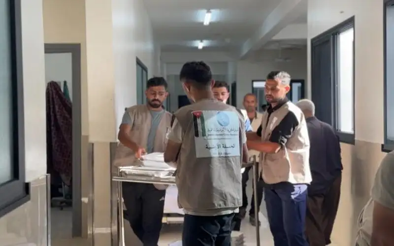 الحملة الأردنية للإغاثة تواصل توزيع الوجبات