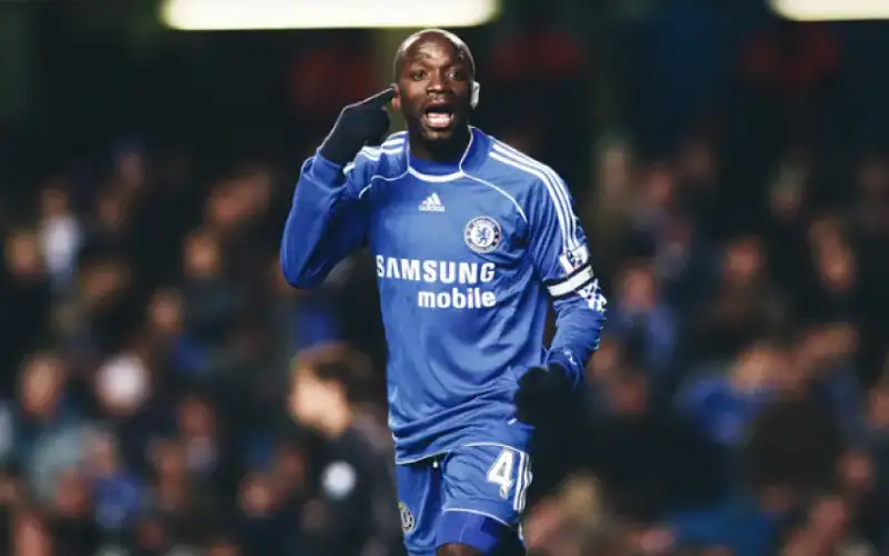 نجم ريال مدريد يتحول إلى حكم