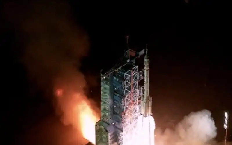 بأصغر روادها.. الصين تطلق سابع مهمة