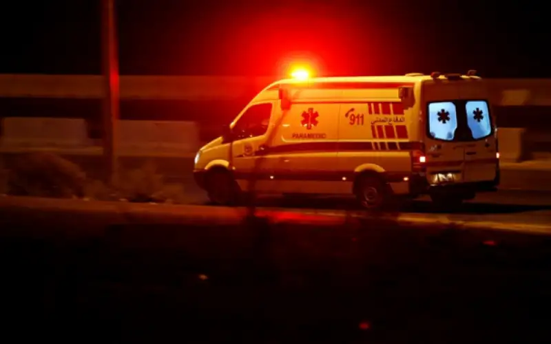 حادث سير مروع بين مركبة وشاحنة