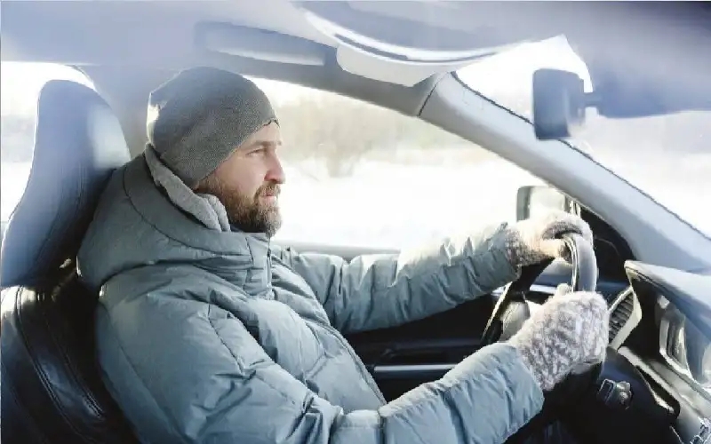 لماذا يجب عليك خلع المعاطف الثقيلة