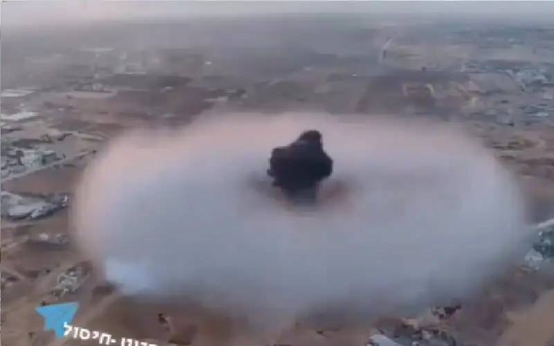 إلى الخبراء.. ما هذه القنبلة التي