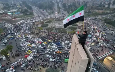سوريا .. من تحت الركام تشرق