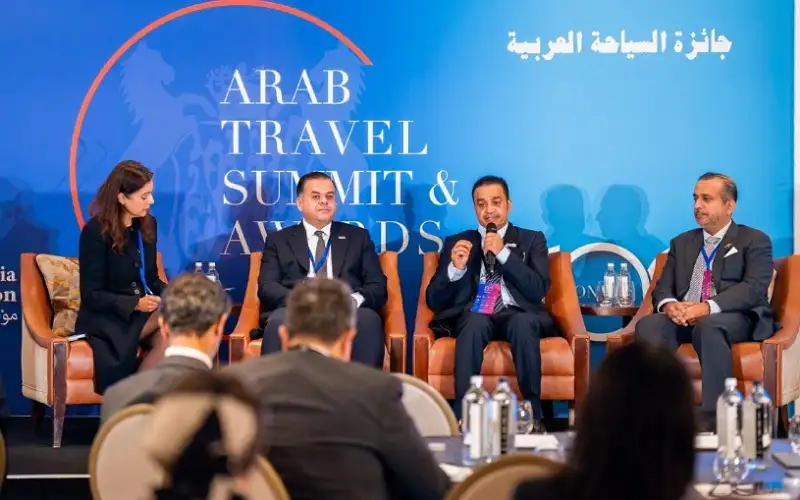 وزارة السياحة والآثار تشارك في قمة