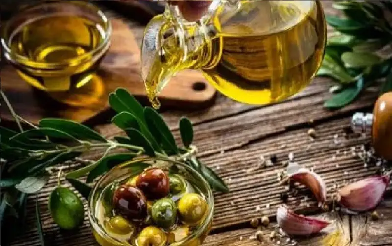 الزراعة تفتح باب استيراد زيت الزيتون