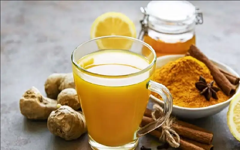 الكركم والعسل.. مزيج ذهبي لإنقاص الوزن