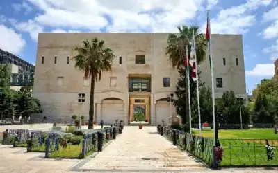 أمانة عمان تزيل أكثر من 9050