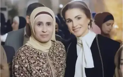 الملكة رانيا في قمة عالم شاب