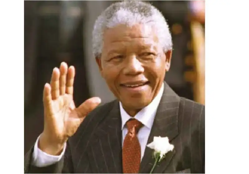 هكذا يتصرف العظماء :