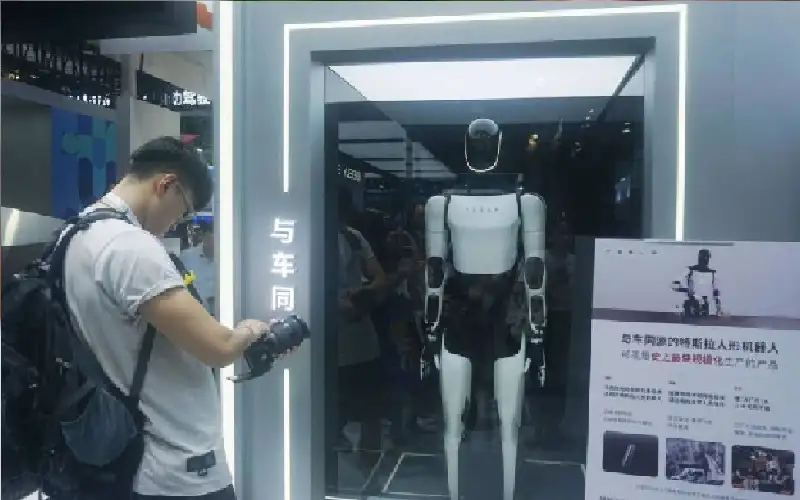 راتب بلا عمل.. إيلون ماسك يعلن