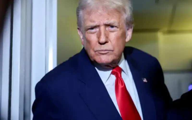 تقرير: تهديد ترامب برد عسكري ضد