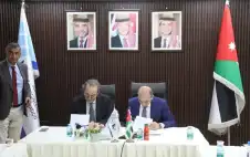 المصري وغوشة يوقعان اتفاقية تلزم جميع