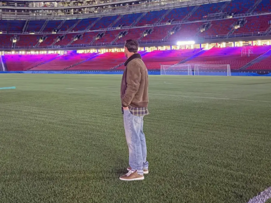 ميسي من كامب نو معقل برشلونة: