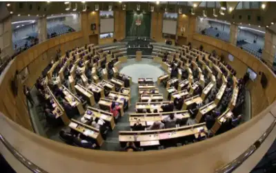 مصدر نيابي: نقل زوج نائب للأمانة