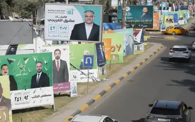 العراقيون ينتخبون برلمانا جديدا تترقبه طهران