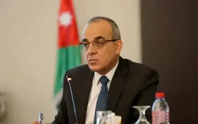 وزير السياحة يرفض اعفاء حفل هيفاء
