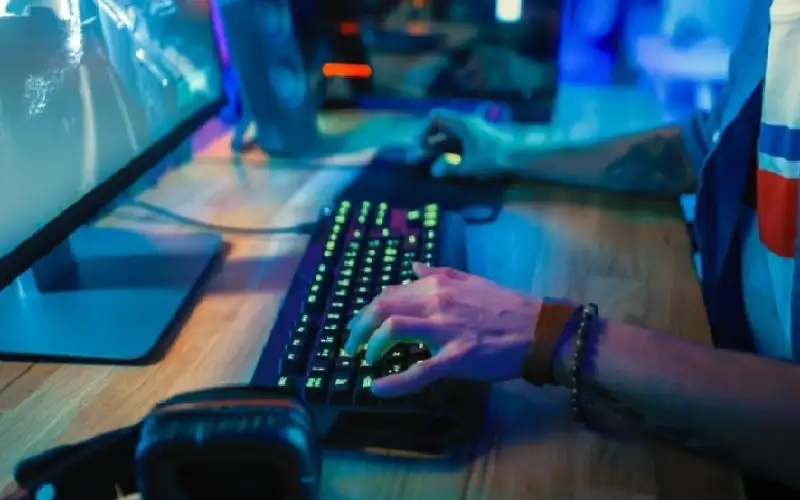 جيل ألفا يهدد مستقبل لوحات المفاتيح: