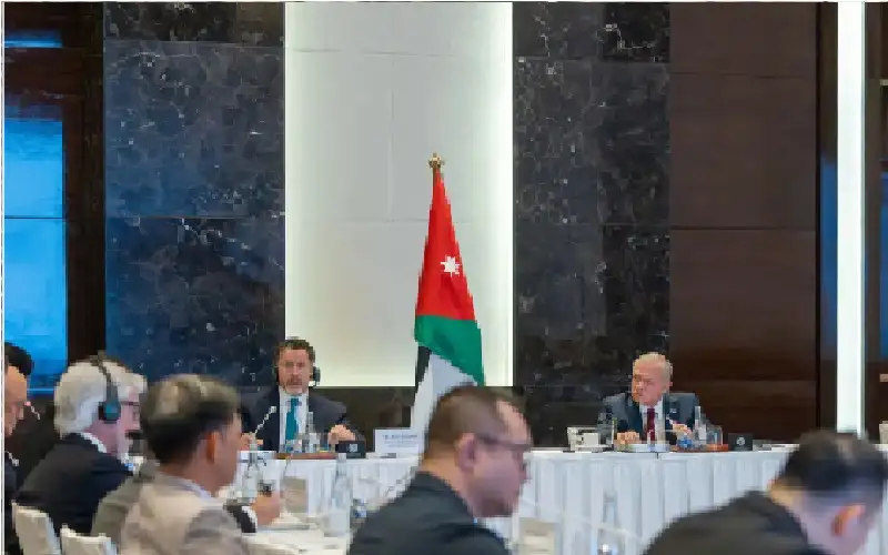 الملك يؤكد حرص الأردن على توطيد