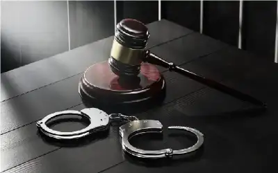 توقيف شخص 15 يوما زور أوراقا