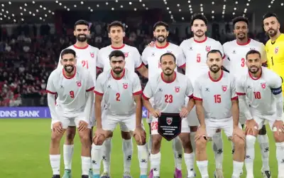المنتخب الوطني لكرة القدم يلتقي بنظيره