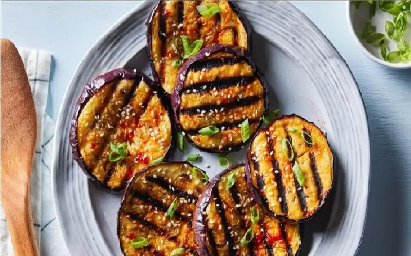 تناول الباذنجان يمنحك فوائد صحية مذهلة..