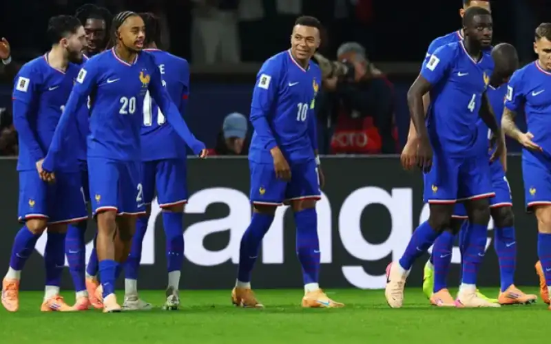 لاعبو فرنسا سئموا دلال مبابي ..