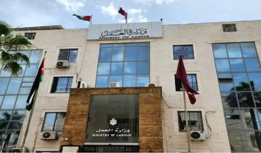 9493 شكوى عمالية العام الحالي تتصدرها